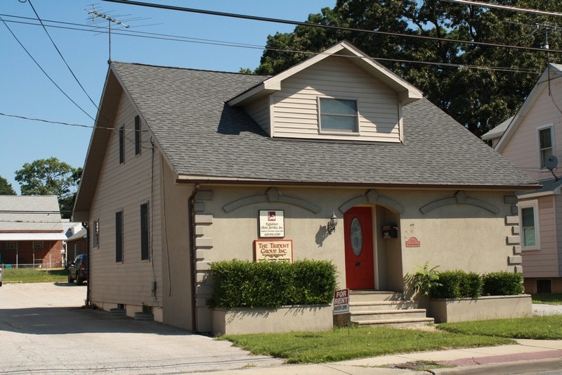More Photos Of 820 Eastern Blvd, Essex Office For Sale