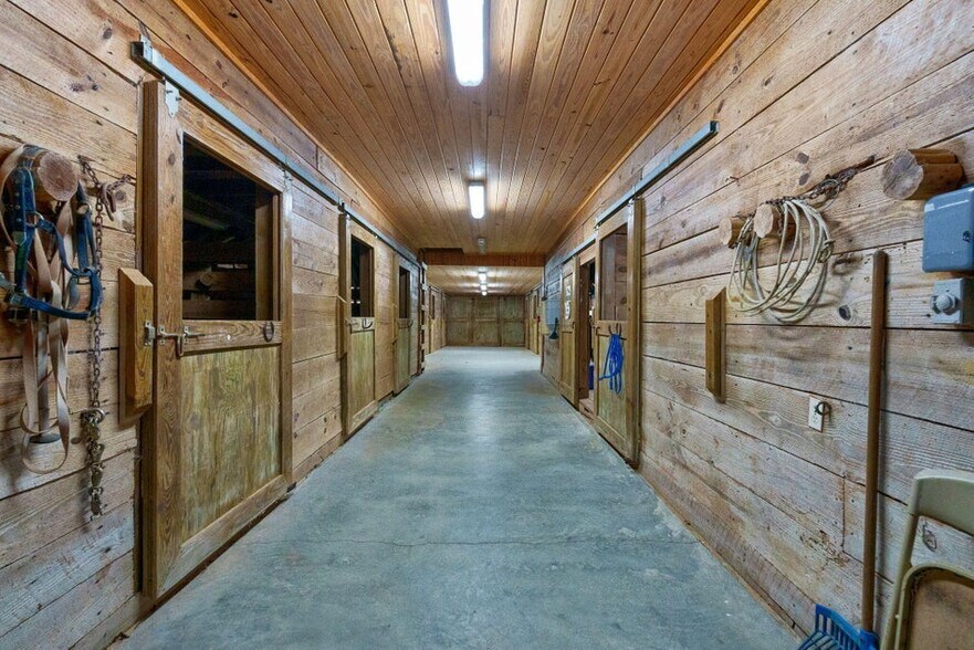 More Photos Of 1280 Jewell Rd, Jewell Land For Sale