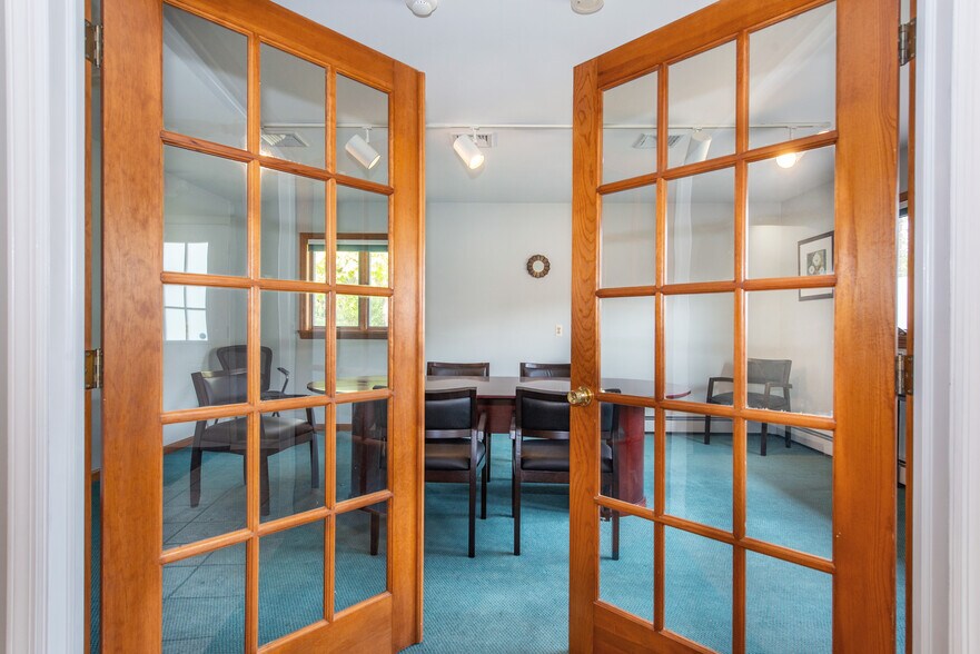 More Photos Of 13 Stillwater Rd, Blairstown Office For Lease