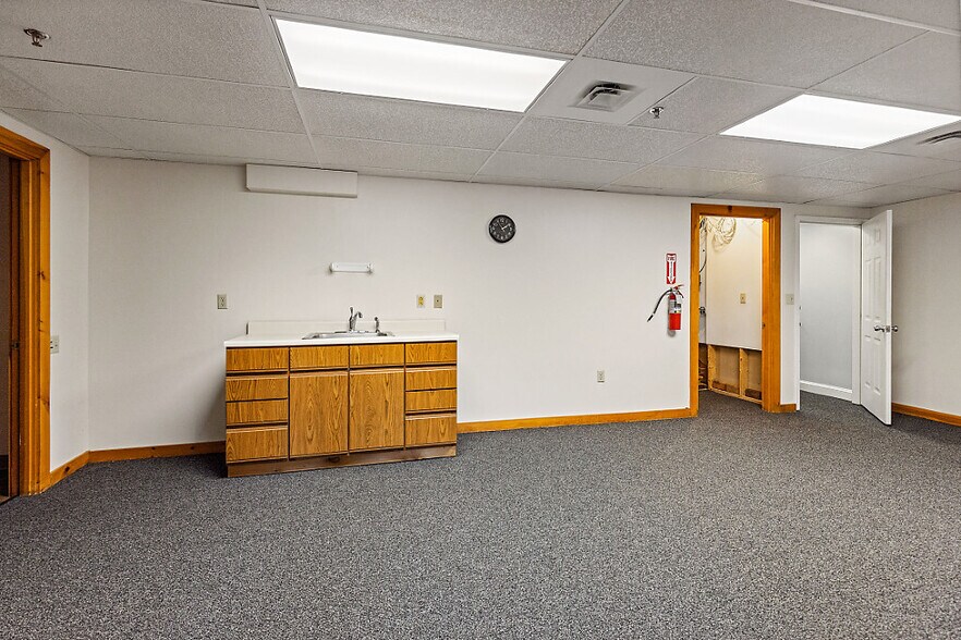 More Photos Of 323 State St, Augusta Office Residential For Sale