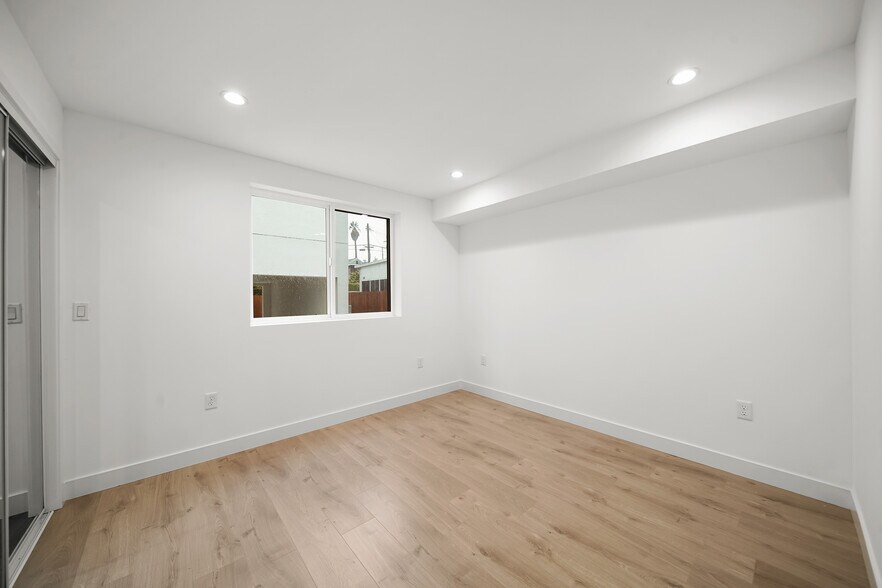 More Photos Of 171 S Hoover St, Los Angeles Apartments For Sale