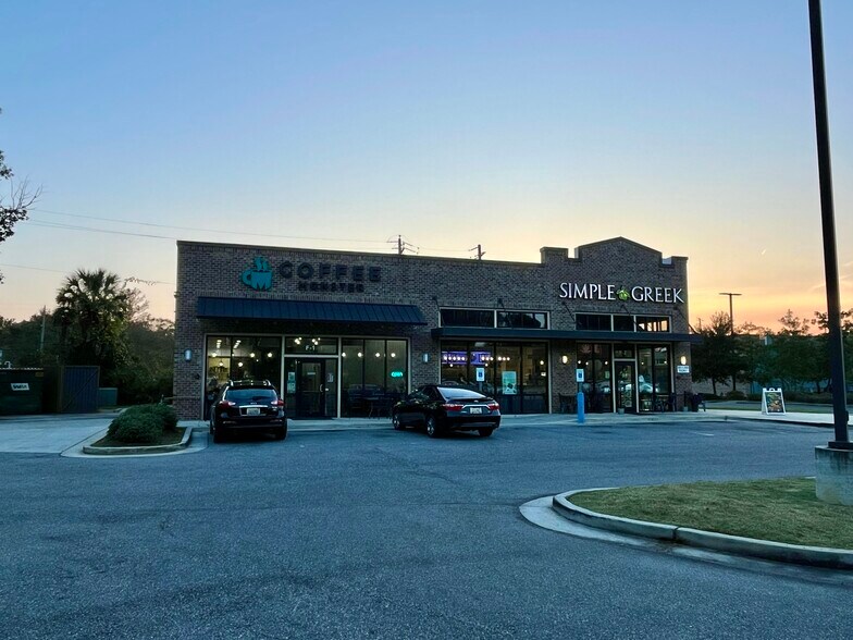 More Photos Of 100 N Florida St, Mobile Unknown For Lease