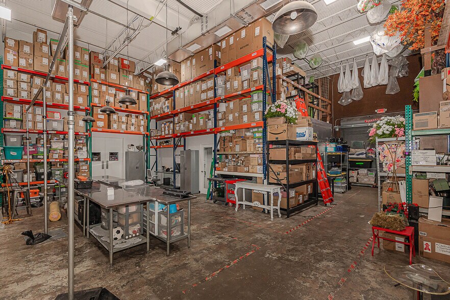 More Photos Of 3650 Coral Ridge Dr, Coral Springs Light Manufacturing For Sale