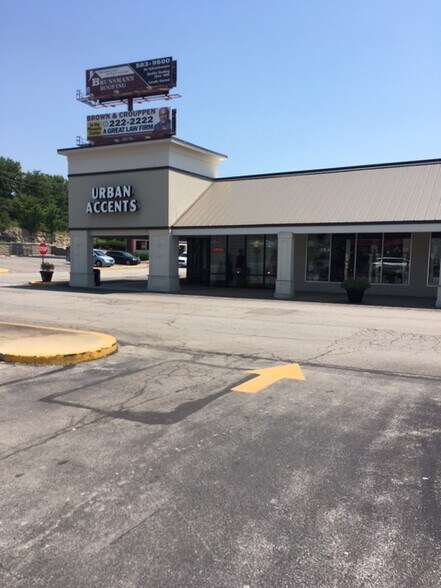 More Photos Of 555-1102 Washington Square, Washington Unknown For Lease