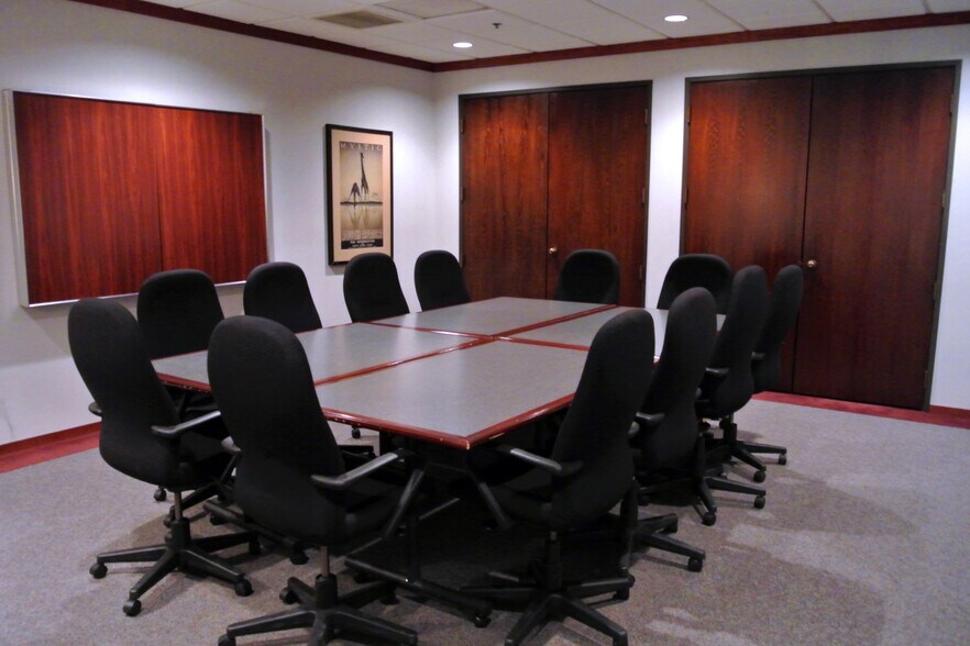 More Photos Of 26677 W 12 Mile Rd, Southfield Office For Sale