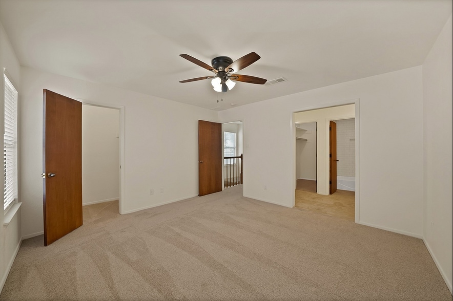 More Photos Of 2415 Sanguinet St, Fort Worth Apartments For Sale