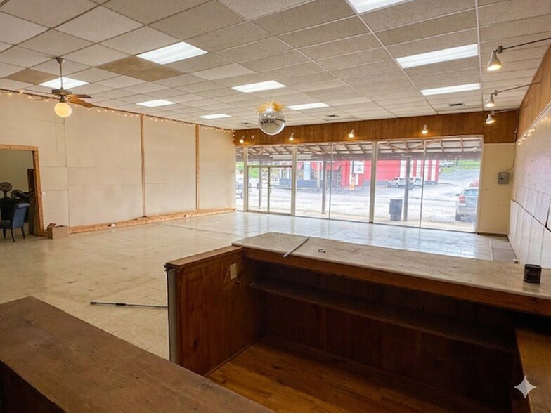 More Photos Of 2108 N Main St, Hazard General Retail For Sale
