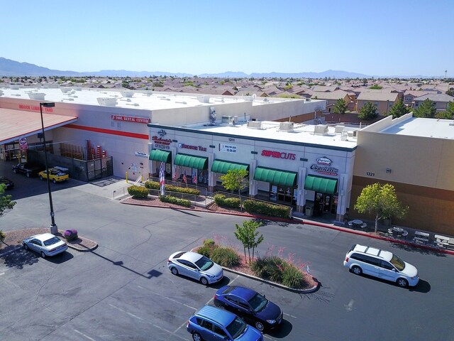 More Photos Of 1311 W Craig Rd, North Las Vegas General Retail For Lease