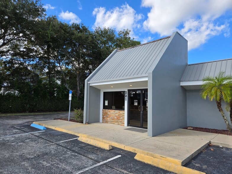 More Photos Of 221 W State Road 434, Longwood Office For Sale