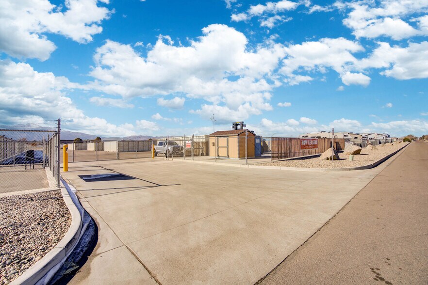 More Photos Of 850 Valley, Colorado Springs Self Storage For Sale