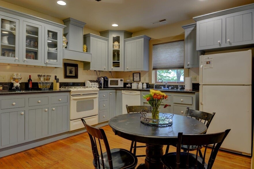 More Photos Of 345 N 5th St, Jacksonville Hospitality For Sale