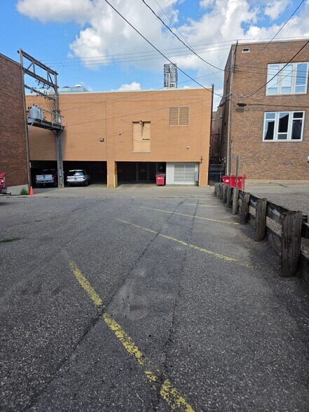 More Photos Of 205 Main St S, Minot Storefront Retail Office For Lease