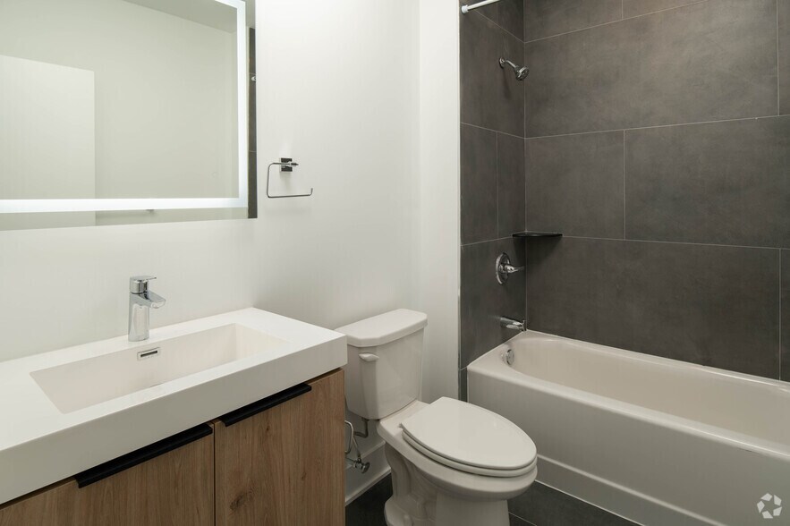 More Photos Of 2201 Washington Ave, Philadelphia Apartments For Lease