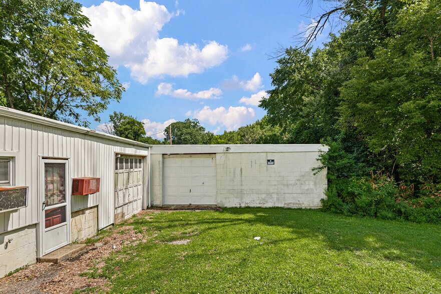 More Photos Of 9 E 44th St, Wilmington Office Residential For Sale