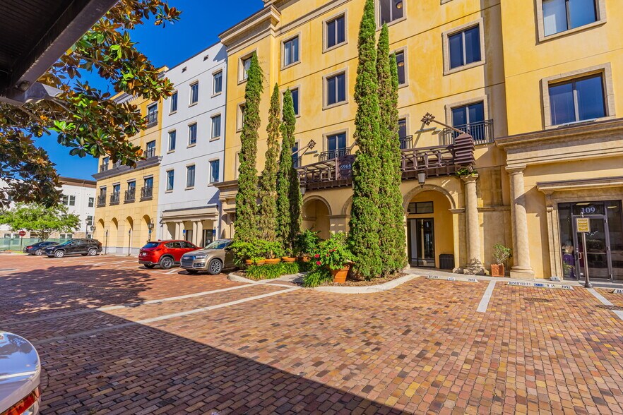 More Photos Of 6965 Piazza Grande Ave, Orlando Office Residential For Sale
