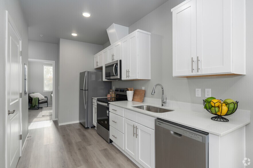 More Photos Of 421 NE 80th Ave, Hillsboro Apartments For Sale