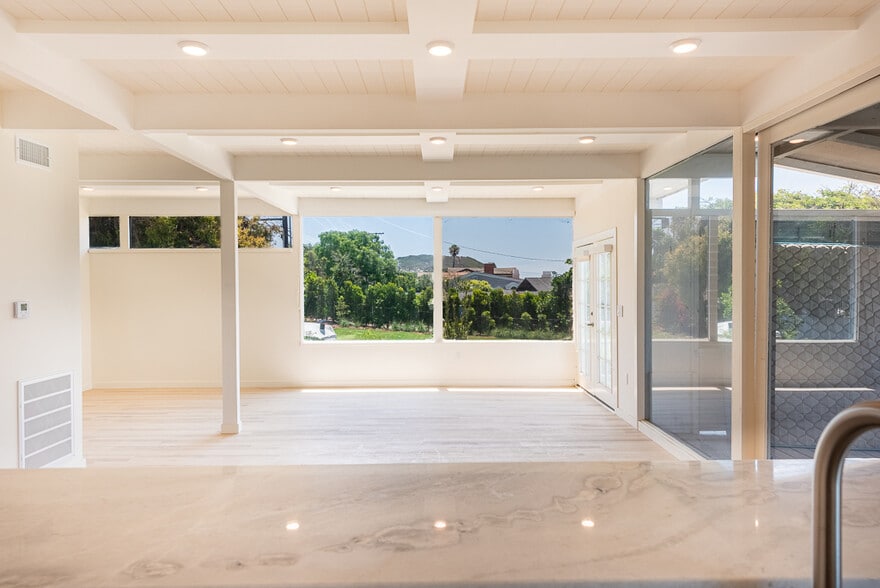 More Photos Of 7273 Birdview Ave, Malibu Apartments For Sale