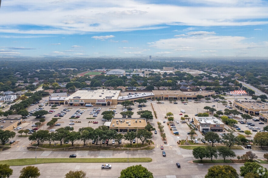 More Photos Of 1301-1469 W Campbell Rd, Richardson General Retail For Lease