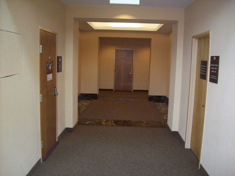 More Photos Of 9110 Railroad Dr, Manassas Park Medical For Sale