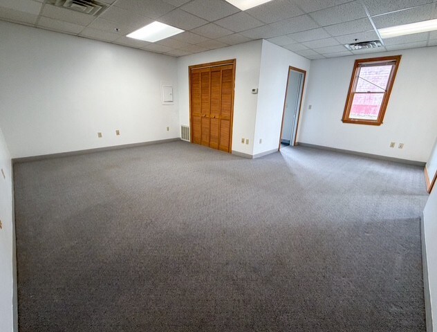 More Photos Of 241 Main St, Townsend Office Residential For Lease