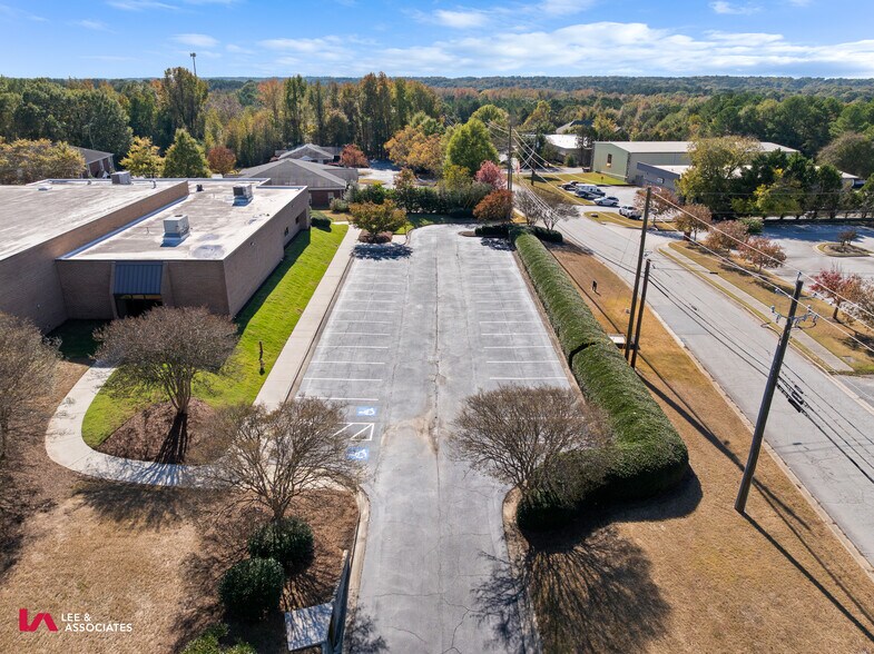 More Photos Of 1202 Royal Dr, Conyers Warehouse For Sale