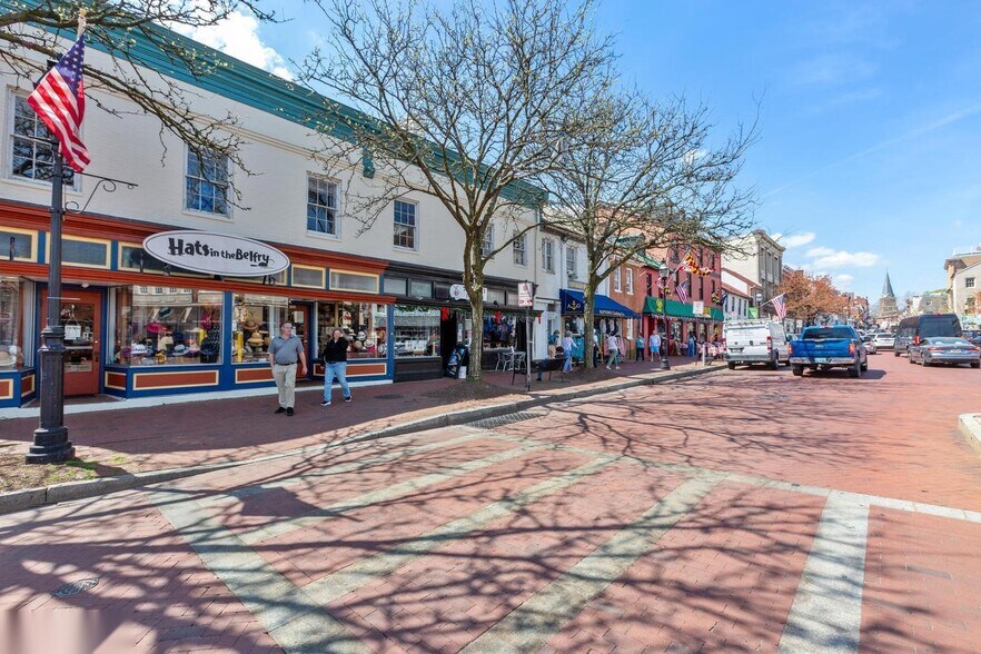 More Photos Of 220 West St, Annapolis Office For Sale