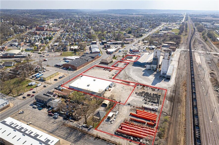 More Photos Of 5326 Lake Ave, Saint Joseph General Retail For Sale