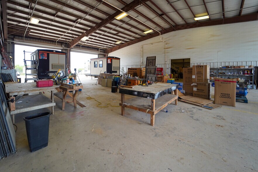 More Photos Of 8609 Lone Tree Rd, Victoria Industrial For Sale