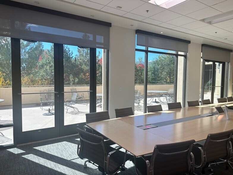 More Photos Of 5441 Kietzke Ln, Reno Office For Lease