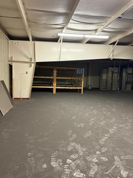 More Photos Of 150 N Walsh Dr, Casper General Retail For Sale
