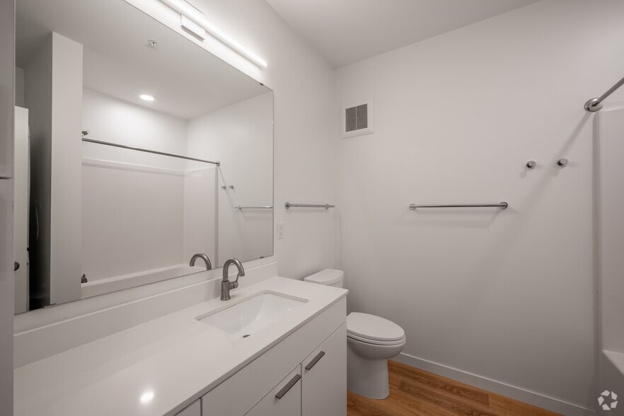 More Photos Of 747 Hampden Ave, Saint Paul Apartments For Sale