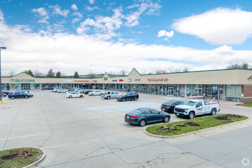 More Photos Of 550 36th Ave SW, Altoona Storefront For Lease
