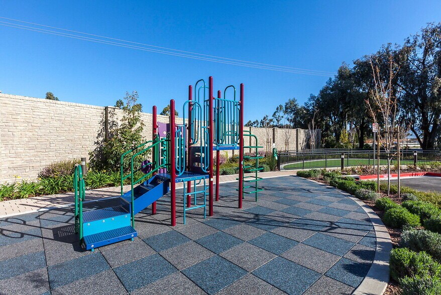 More Photos Of 1271 Lawrence Station Rd, Sunnyvale Apartments For Lease