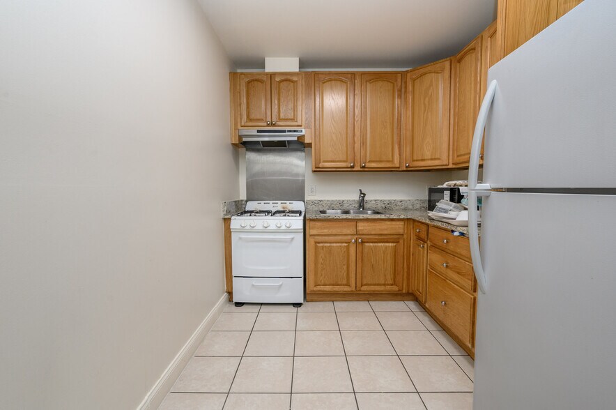 More Photos Of 200 Central Ave, Hackensack Storefront Retail Residential For Sale