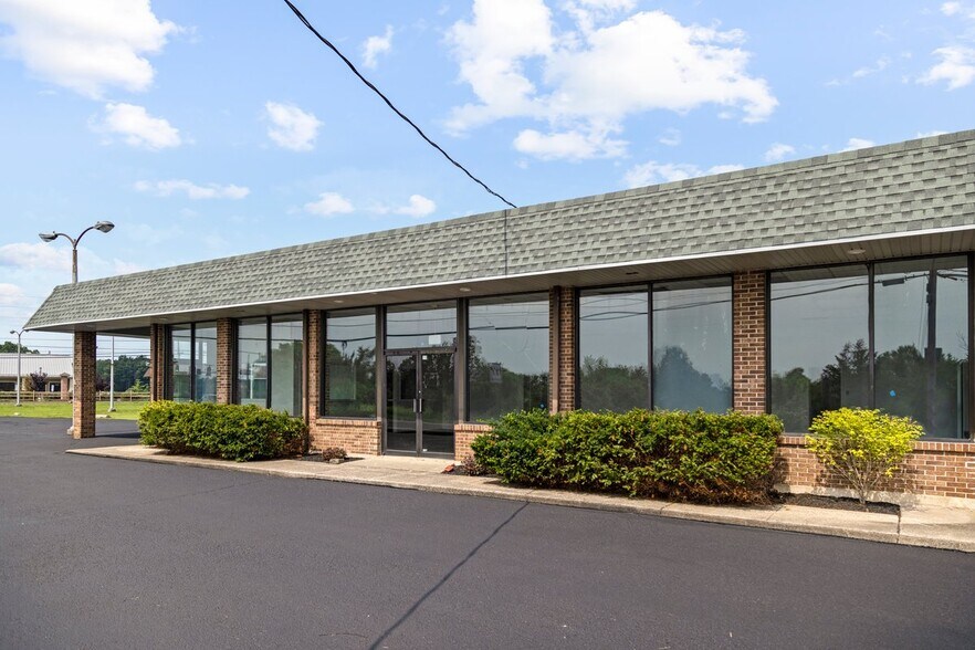 More Photos Of 8364 Easton Rd, Ottsville Auto Dealership For Sale