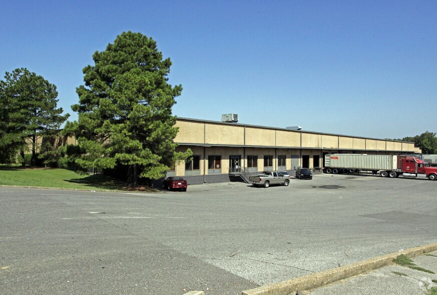 More Photos Of 444 Winchester Rd, Memphis Warehouse For Lease