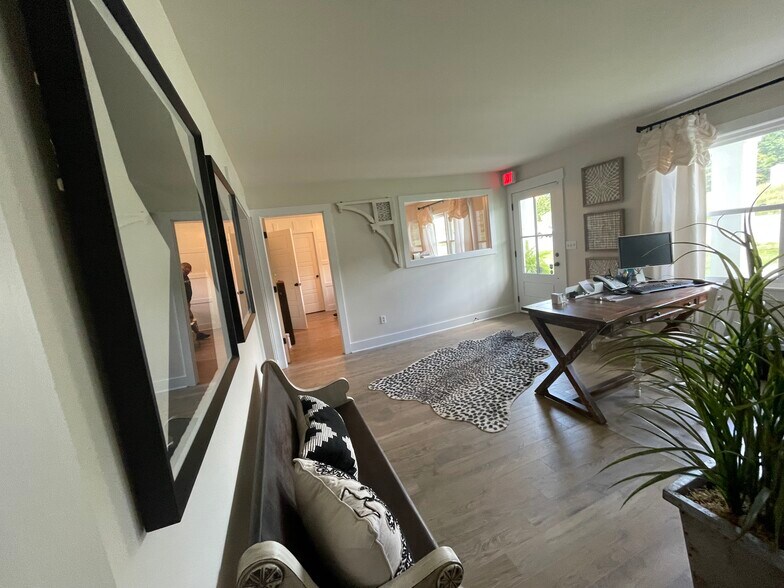 More Photos Of , Lebanon Flex For Sale