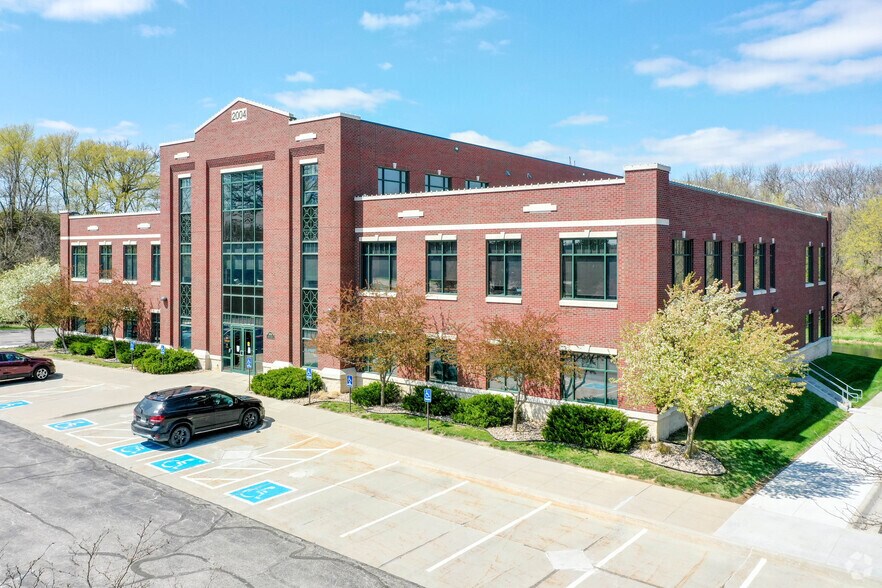 More Photos Of 3906 Raynor Pky, Bellevue Unknown For Sale