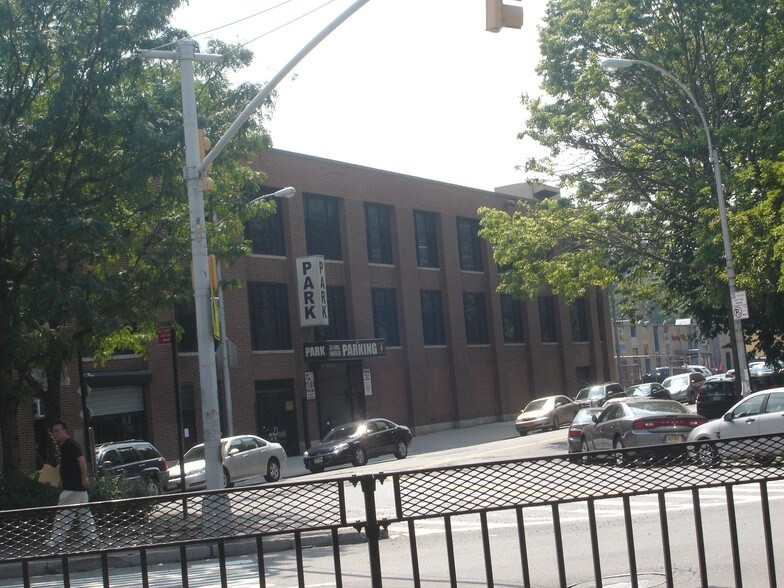 More Photos Of 5500 Broadway, Bronx Office For Lease