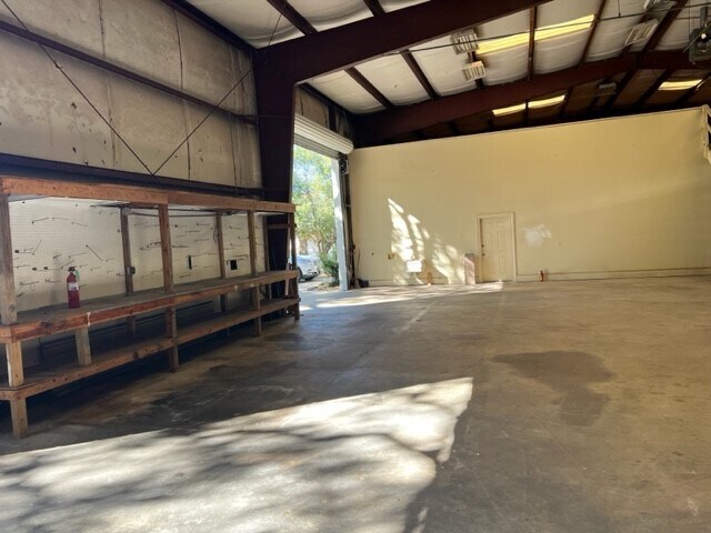 More Photos Of 107 Truxton Ave, Fort Walton Beach Warehouse For Sale