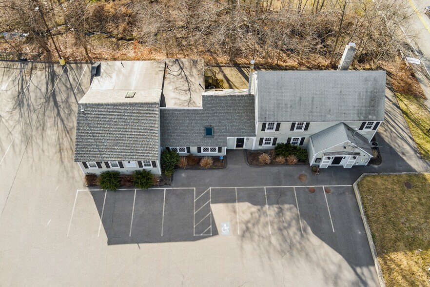 More Photos Of 311 Boston Post Rd, Wayland Office For Sale