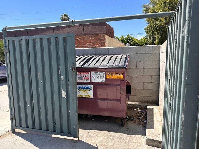 More Photos Of 3737 E Calle De Carlos, Palm Springs Apartments For Sale