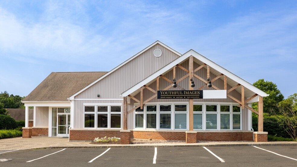 More Photos Of 120-152 Simsbury Rd, Avon Unknown For Lease