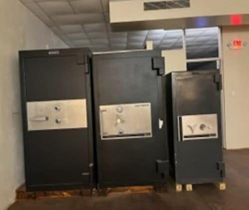 More Photos Of 19 East State St, Trenton Storefront Retail Office For Sale