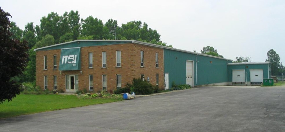 Primary Photo Of 9 Woodbury Ln, Brant Warehouse For Lease