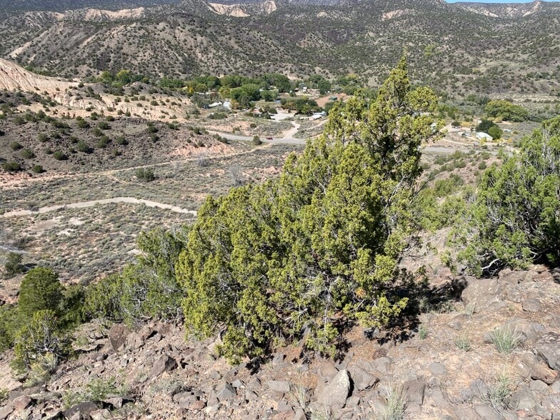 More Photos Of 7 Private Drive, Dixon Specialty For Sale