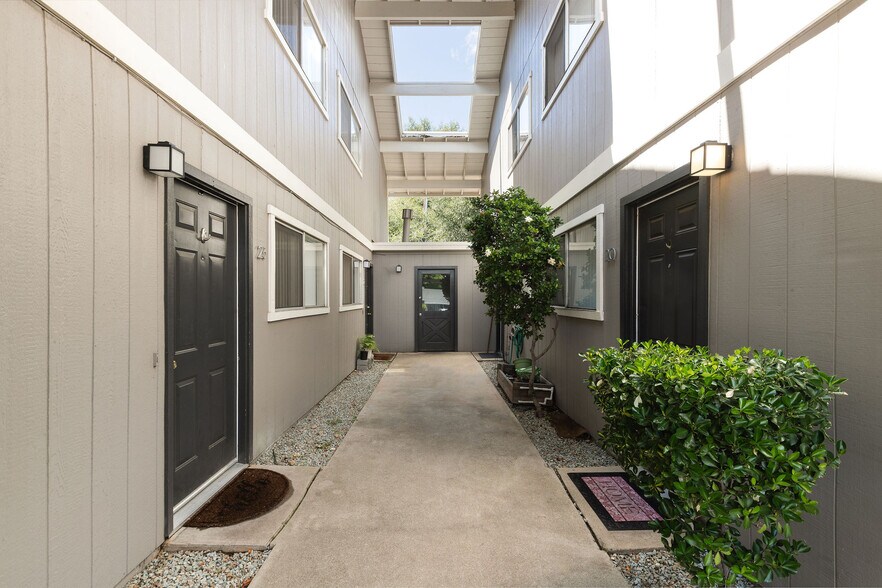 More Photos Of 3260 Alexander Dr, Redding Apartments For Sale