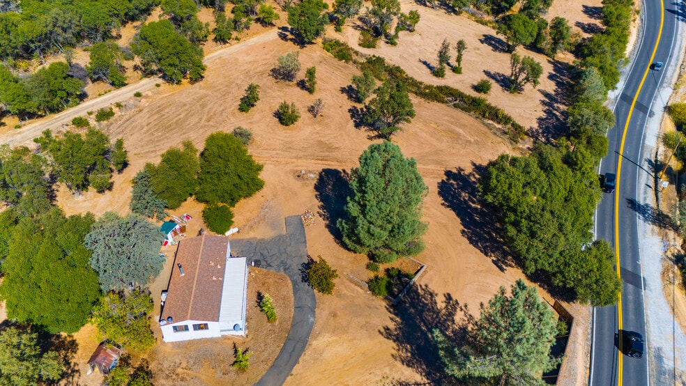 More Photos Of 19750 CA-120, Big Oak Flat Apartments For Sale