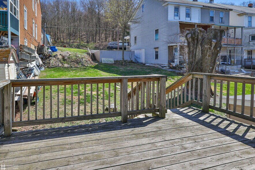More Photos Of 302 W Abbott St, Lansford Multifamily For Sale
