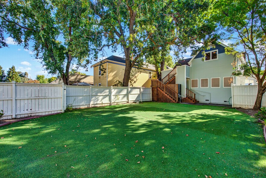 More Photos Of 354 Cernon St, Vacaville Office For Sale